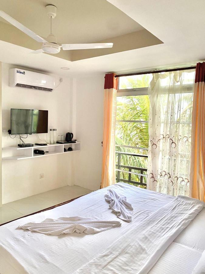 Oceana Boutique Hotel Maafushi Buitenkant foto